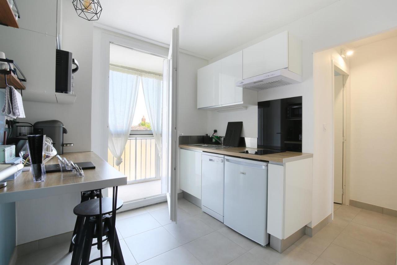 Expat Renting - Le Boheme Zen - Proche Airbus Apartment Коломие Екстериор снимка
